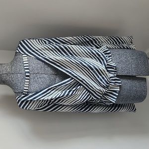 Bell sleeve top